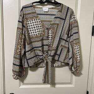 Dee Dee Women’s Black Multi ColorLong Sleeve Cropped Blouse Size Medium